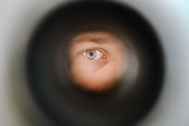 Skizofrenia Paranoid Adalah? Yuk Kenali Defenisi, Gejala, dan Cara Mengobatinya!