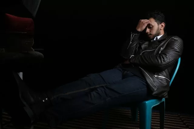 Apa Itu Overthinking? Berikut Pengertian, Penyebab & Contohnya