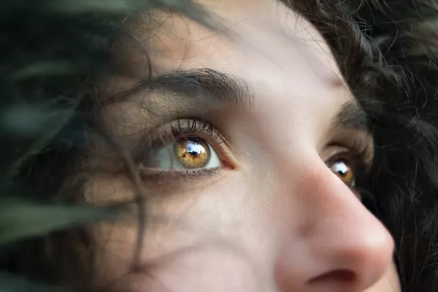 INFJ Adalah Seorang Advokat? Ini Karakteristik, Kelebihan dan Kekurangan, Karir & Hubungan bagi INFJ-A/T