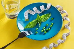 Gangguan Makan Anoreksia: Definisi, Penyebab, & Cara Mengatasinya